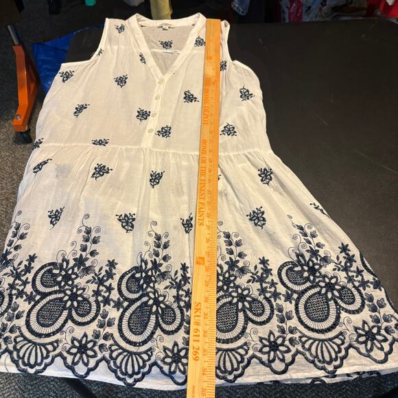 Umgee Embroidered Dress Women's Size Large L Sleeveless White Navy Floral - Picture 5 of 7